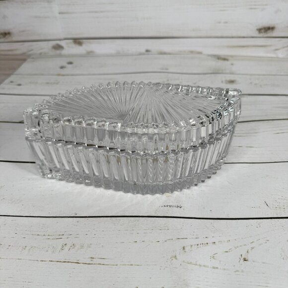Mikasa Diamond Fire Crystal Glass Covered Trinket Box Leaf Shape WY247/930 - Picture 5 of 14
